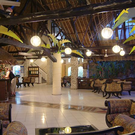 Bamburi Beach Hotel Extérieur photo
