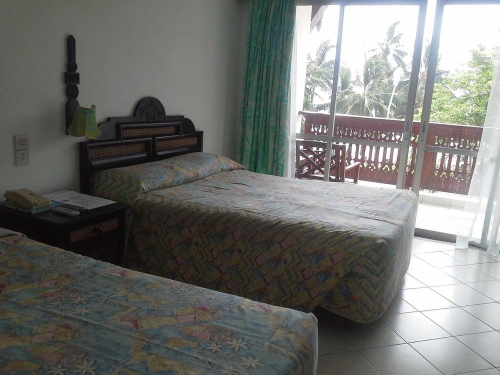 Bamburi Beach Hotel Extérieur photo