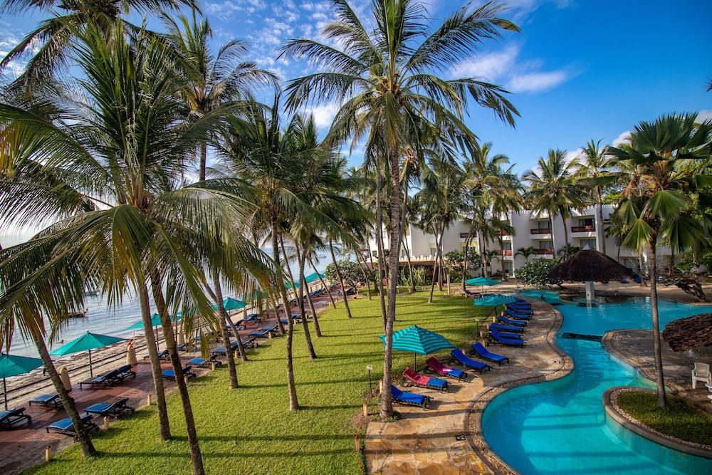 Bamburi Beach Hotel Extérieur photo