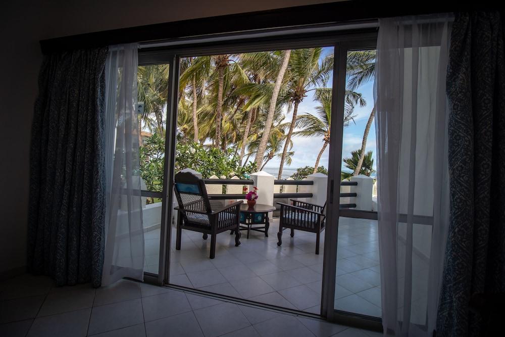 Bamburi Beach Hotel Extérieur photo
