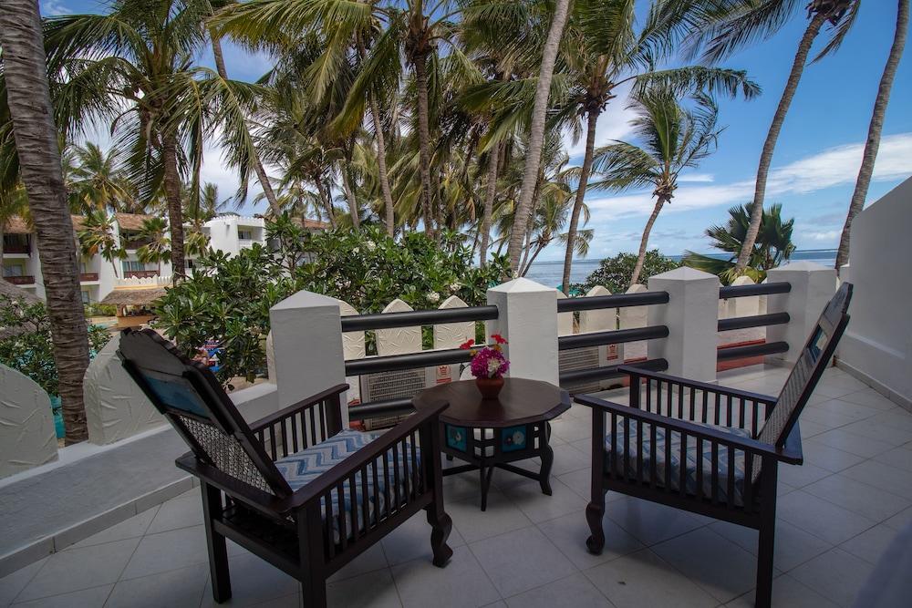 Bamburi Beach Hotel Extérieur photo